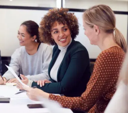 Woman talking with friend.