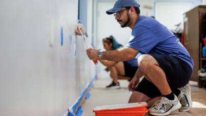 Volunteers at site project. 